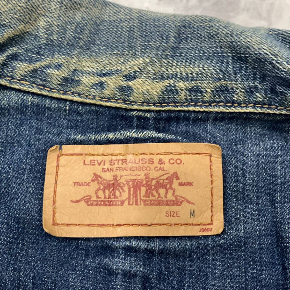 D ▼ 都会のカジュアルウェア '着心地抜群' Levi's リーバイス ボタン デニムジャケット / ジージャン size:M レディース _画像7