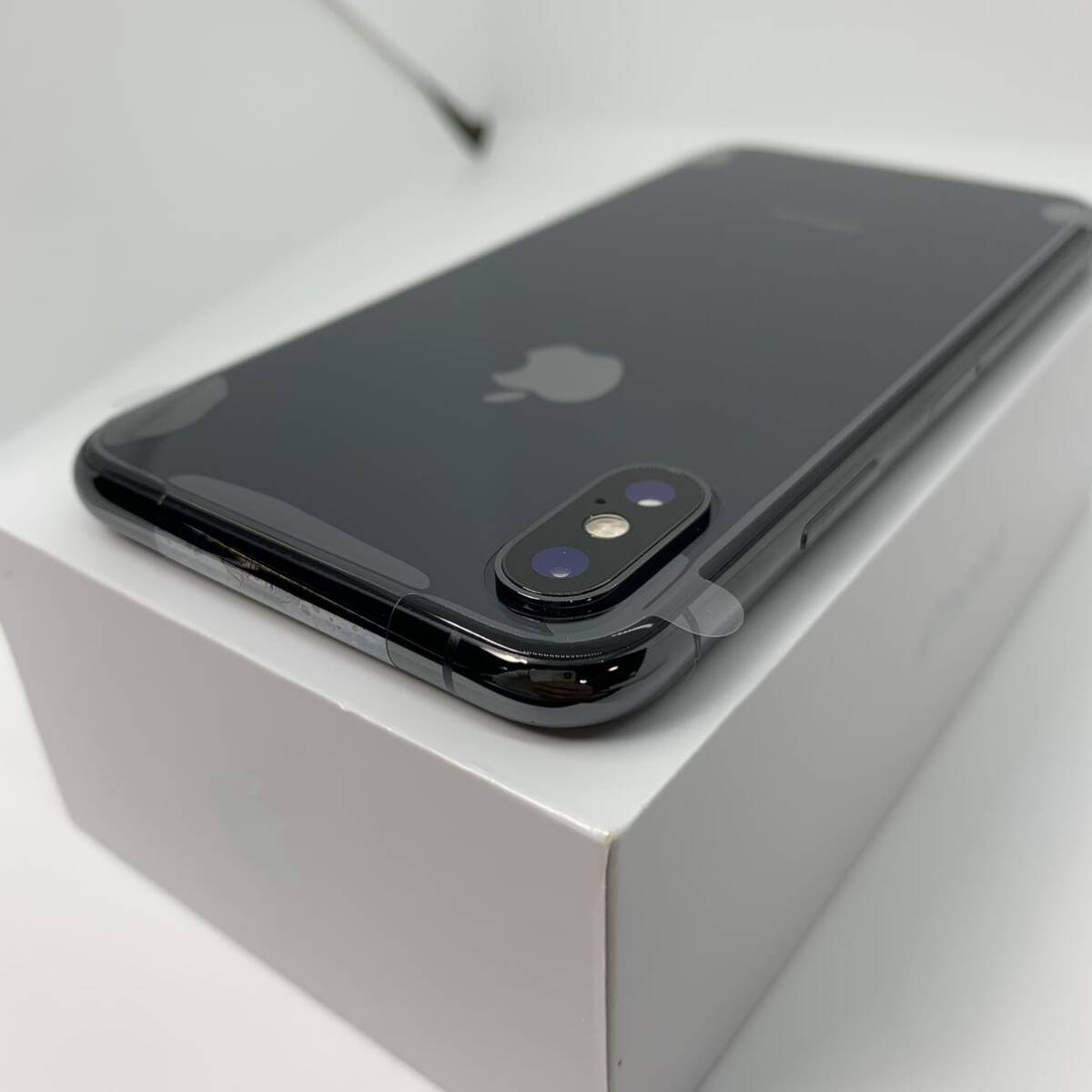 未使用　iPhone Xs Space Gray 256 GB SIMフリー_画像3