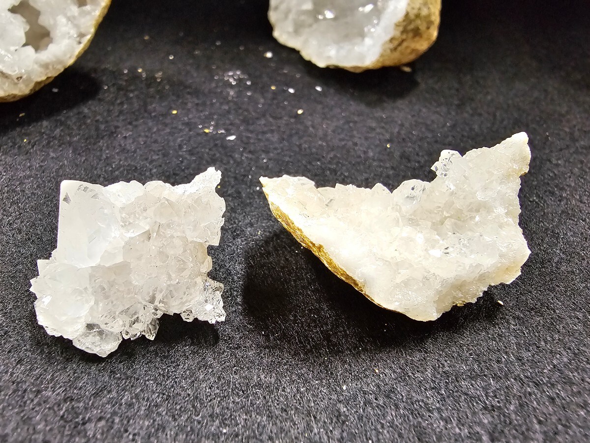 S-135 天然石 原石 モロッコ産 ジオード 水晶ジオード 6.9×6.4cm 182.8g_画像3