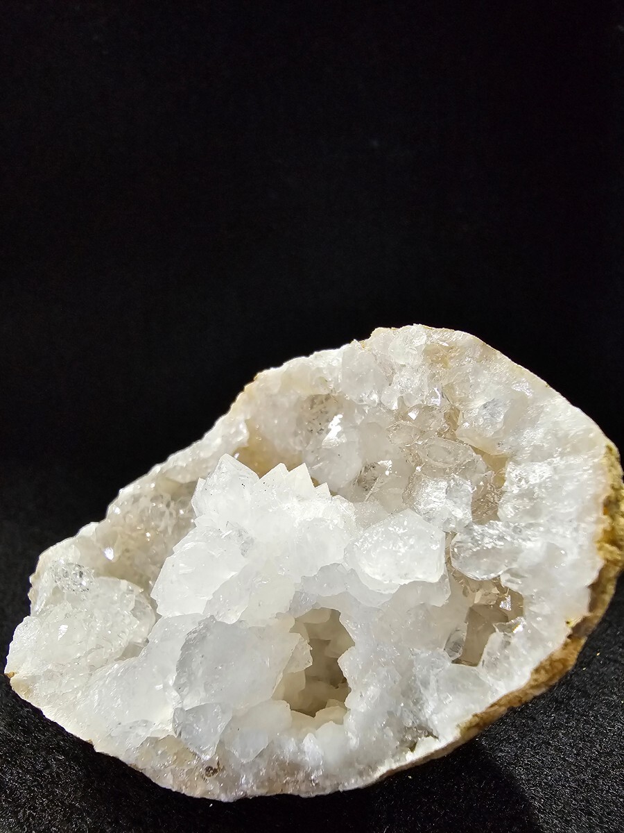 S-135 天然石 原石 モロッコ産 ジオード 水晶ジオード 6.9×6.4cm 182.8g_画像5