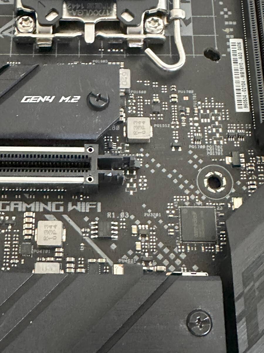 [難あり、動作可能]ASUS ROG STRIX B660-G GAMING WIFI インテル B660 LGA 1700 mATXマザーボード_ロックレバー破損