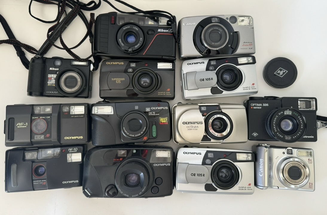 1円〜 まとめ 13台 コンパクト フィルム カメラ Nikon OLYMPUS Canon AGFA 中古 現状品 ジャンク キヤノン キャノン ニコン オリンパスの画像1