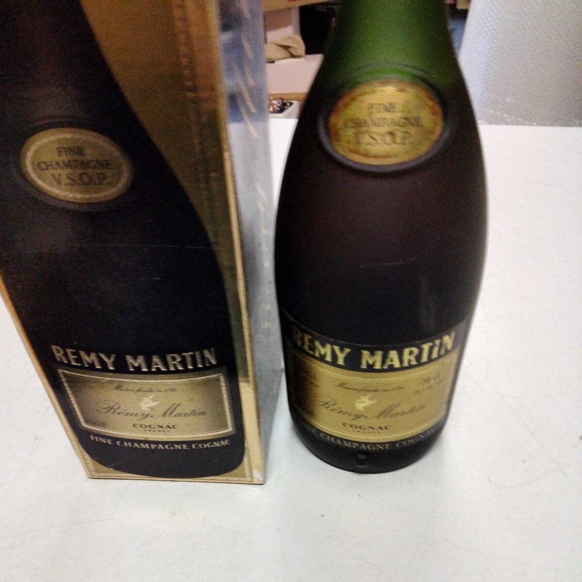  レミーマルタン REMY MARTIN VSOP 古酒 700ml 40%　新品_画像3