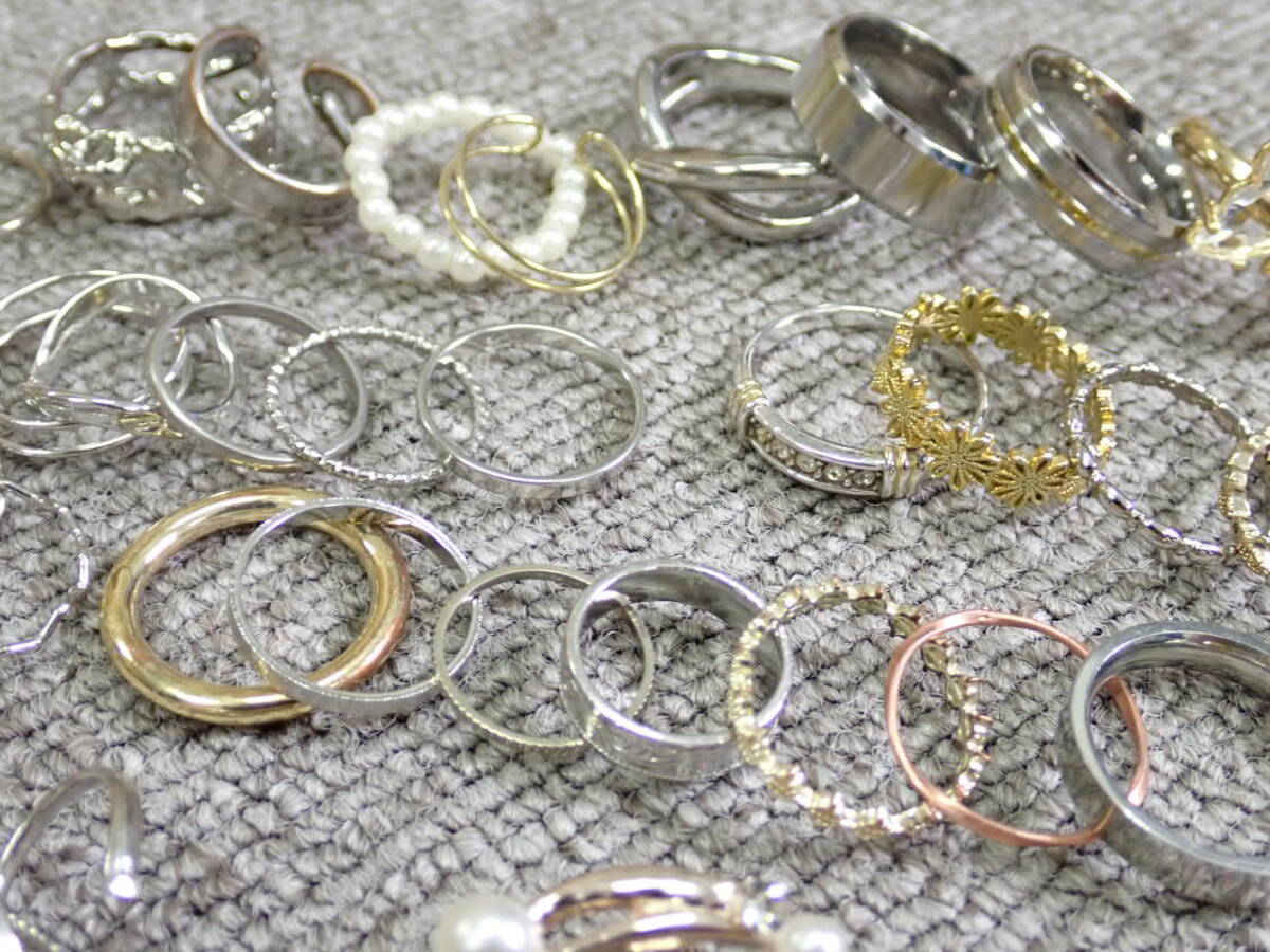 まとめ☆１円～☆ネックレス リング イヤリング アクセサリー ブレスレット ヘアーアクセサリ 数珠 宝飾品 大量出品/26821の画像8