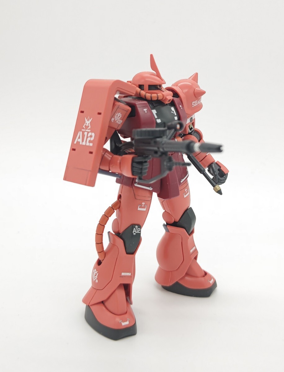 【ガンプラ完成品】HGシャア専用ザク_画像3