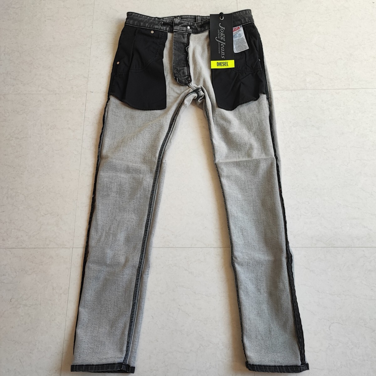 極美品 DIESEL Ｗ２８ ディーゼル ジョグ ジーンズ KROOLEY-Y-T JOGG JEANS 09D06 送料込み