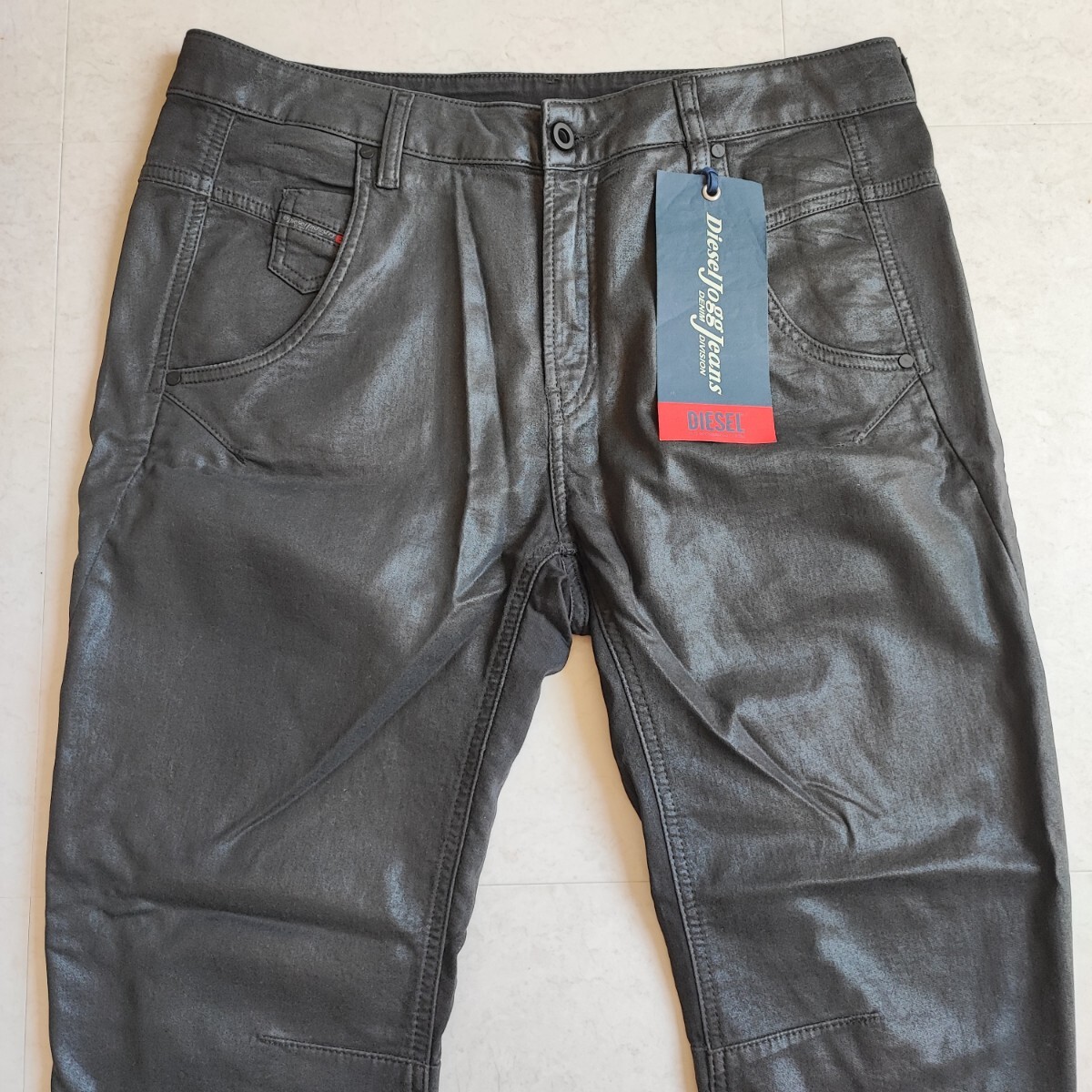 DIESEL Ｗ３１ ディーゼル ブラック デニム ジョグ ジーンズ JOGG JEANS FAYZA-NE 069DU 送料込み