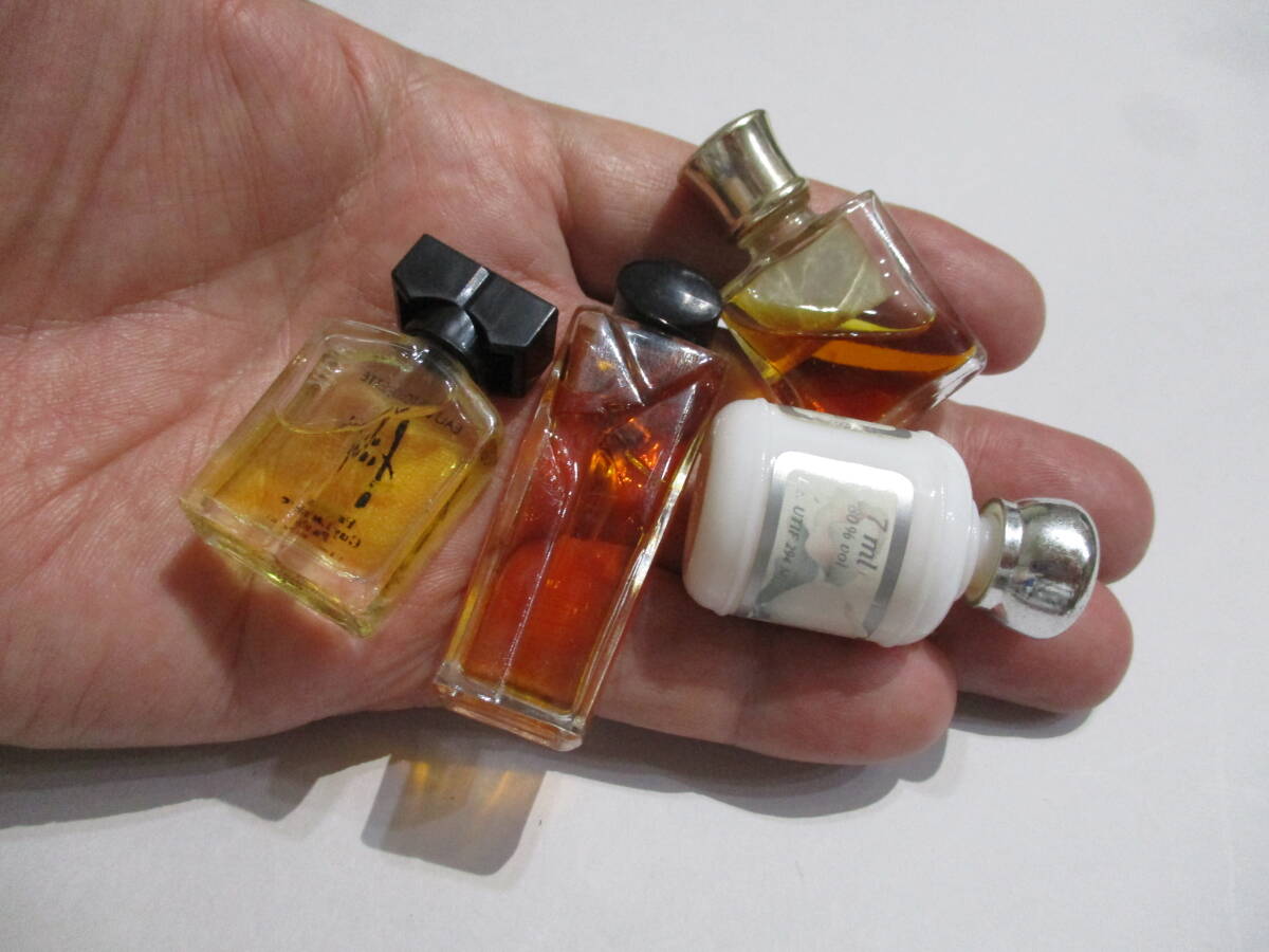 ◆香水まとめて◆ニナリッチ、ギラロッシュなど１０本◆満液と満液でない香水があります。_画像4