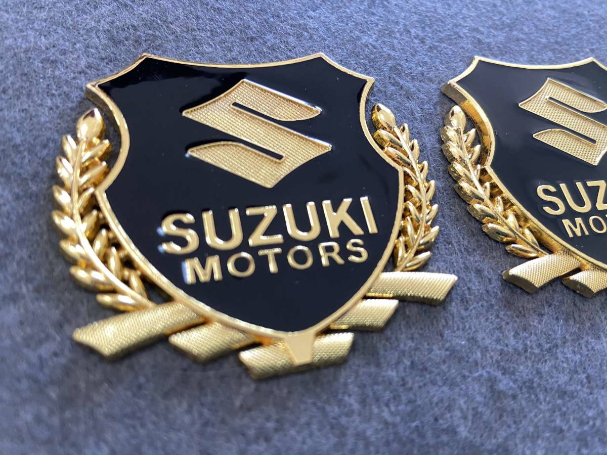 スズキ SUZUKI ゴールド 貼エンブレム エンブレム ステッカー プレート 自動車の側面 フェンダーバッジ 傷を隠す 2個セット 送料無料_画像2