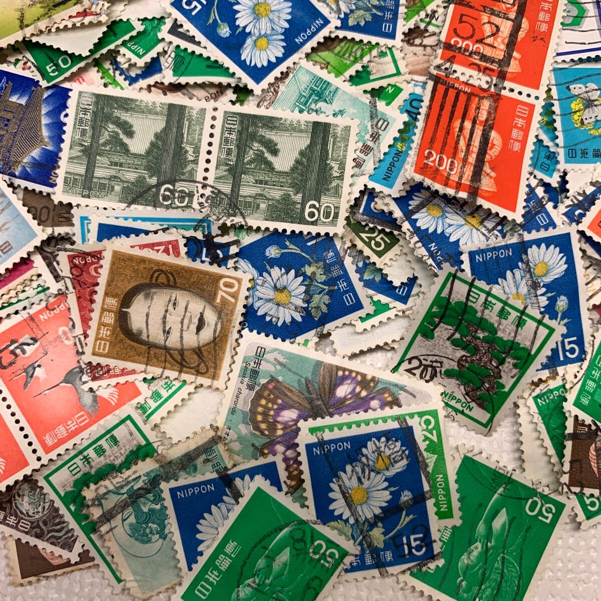切手　大量　日本郵便　古切手　人物　動物　風景　等　色々　まとめて　中古品　_画像7