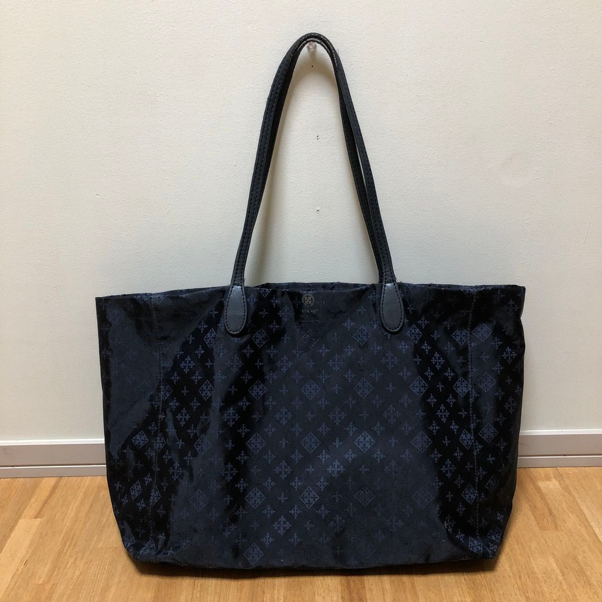 お値下げラシット ハンドバッグ グレー×ブラック お値下げラシット ハンドバッグ グレー×ブラック