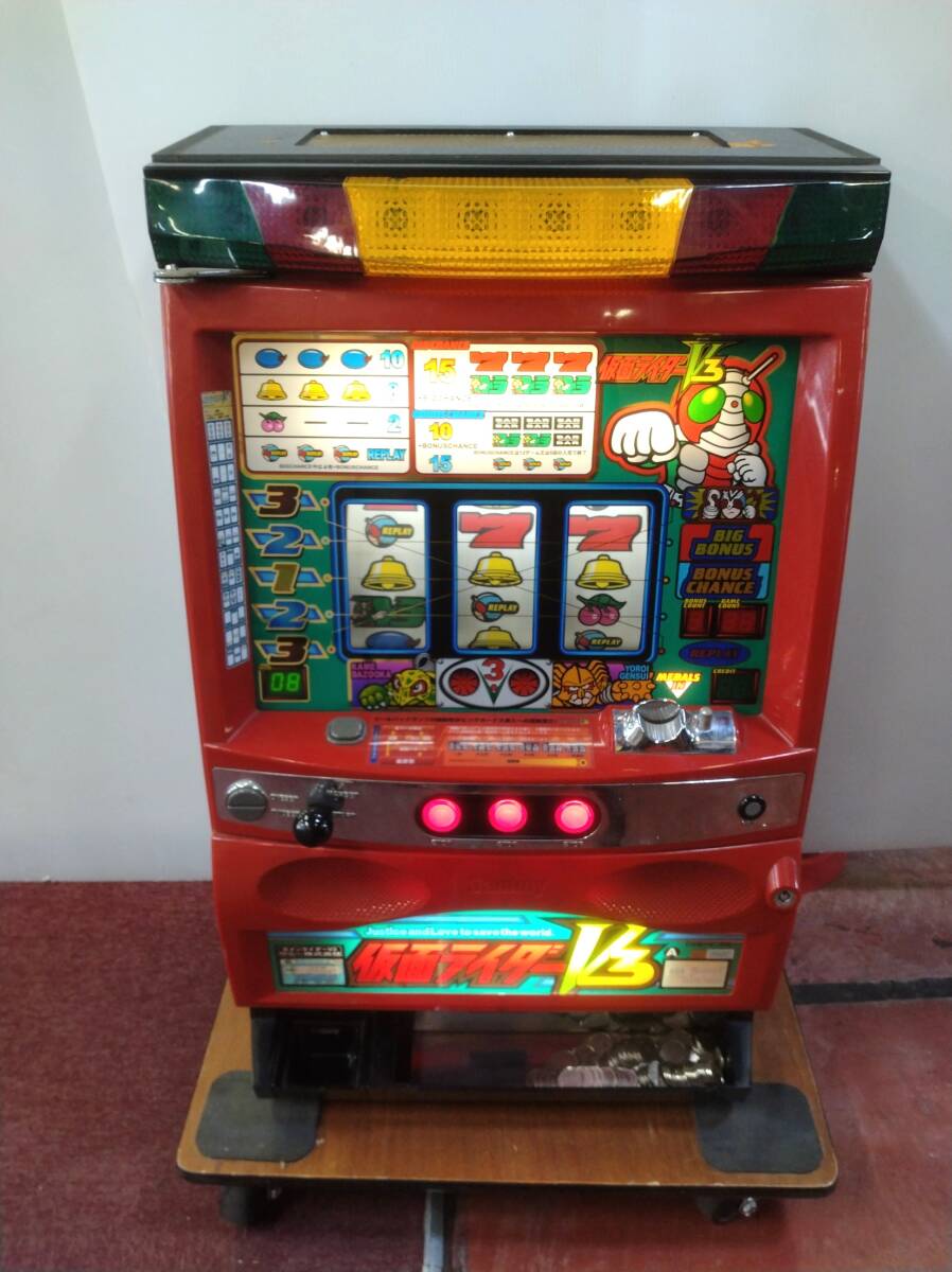 Z.H1450[ receipt limitation (pick up) ( Kawaguchi city )/ operation verification settled ]*Sammy retro slot machine sami- Kamen Rider V3ka men rider V3 S-4-52 006509