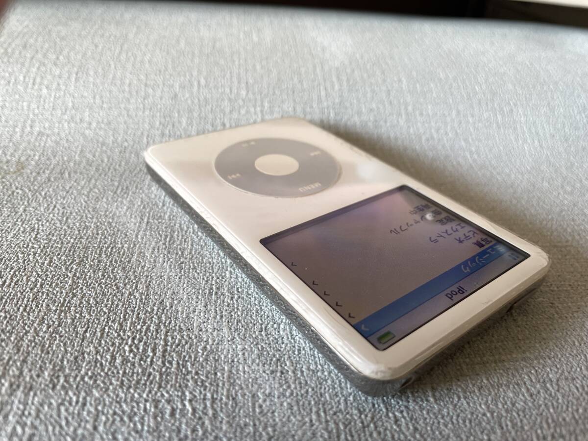 iPod classic 30GB 第5世代 ホワイト A1136 動作確認の画像4
