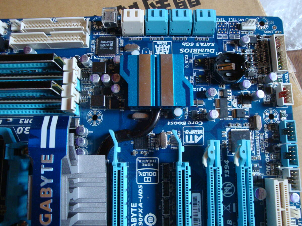 GIGABYTE GA-890FXA-UD5 CPU メモリ_画像4