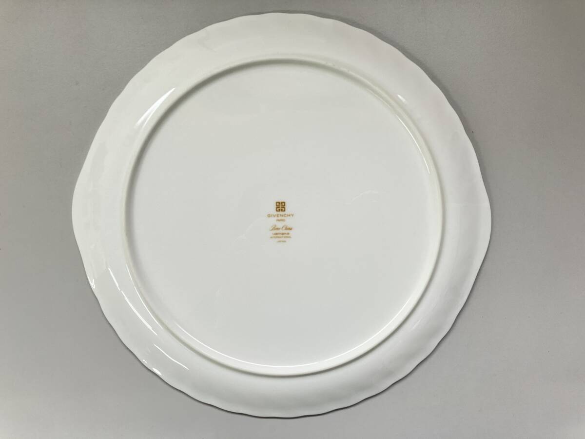 美品　レトロ　GIVENCHY ジバンシー　プレート　２枚セット　サービストレー　洋食器　皿_画像3