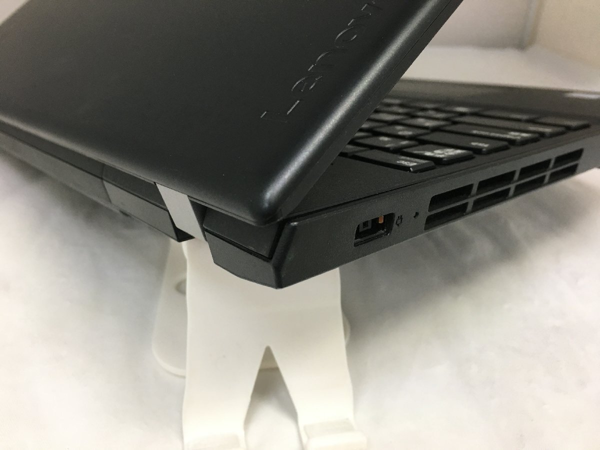 ジャンク/ LENOVO 20H6A0C8JP ThinkPad E570 Intel Core i5-7200U メモリ4.1GB ストレージ無し 【G23605】_ヒンジ周辺の外装が未固定の為、浮きます