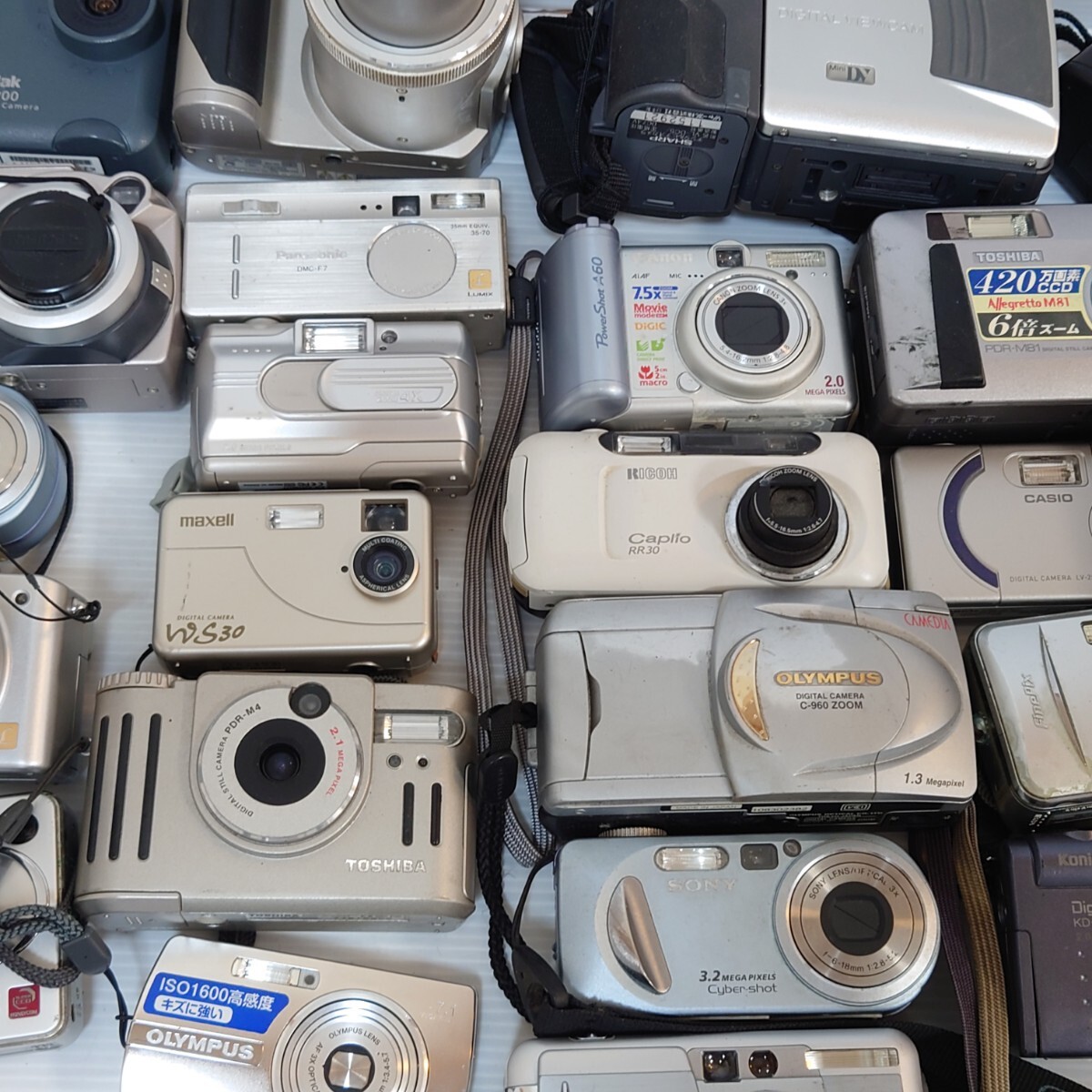 a4）１円スタート ジャンクデジタルカメラまとめ売り デジカメ コンデジ OLYMPUS CANON Nikon RICOH FUJIFILM 光学 大量セットの画像7