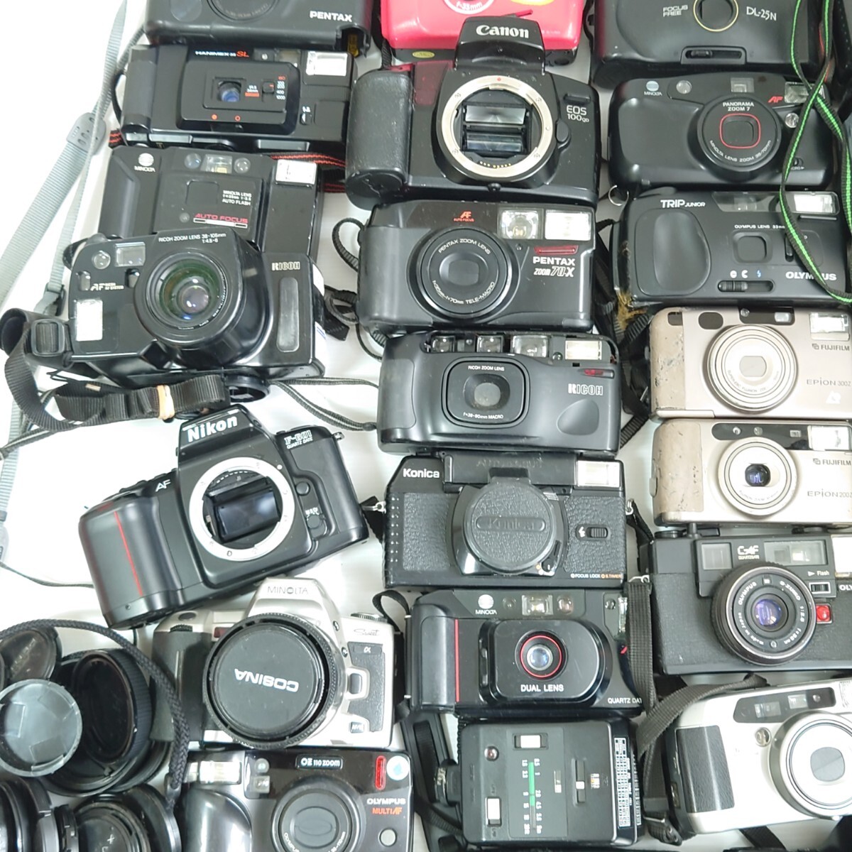 t7）１円スタート ジャンクカメラまとめ売り 光学 大量セット MINOLTA OLYMPUS Canon PENTAX Nikon フィルムカメラ コンパクトカメラの画像3