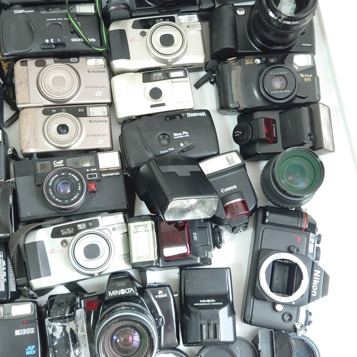 t7）１円スタート ジャンクカメラまとめ売り 光学 大量セット MINOLTA OLYMPUS Canon PENTAX Nikon フィルムカメラ コンパクトカメラの画像7