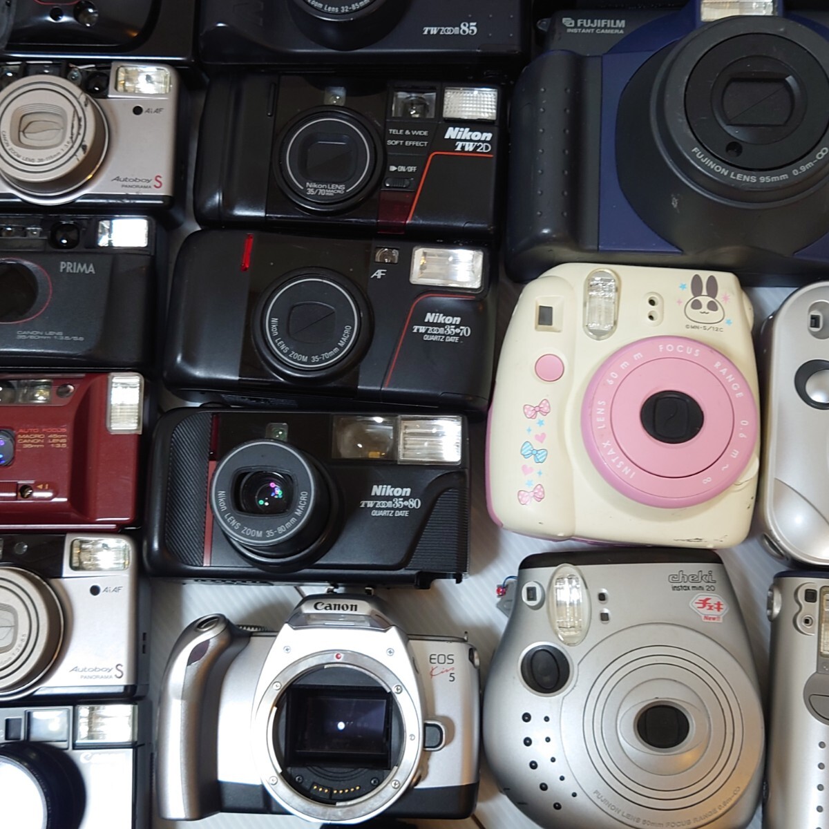 T1）１円〜　ジャンクカメラまとめ売り　大量セット　光学　フィルム コンパクトカメラ Canon　KYOCERA Nikon MINOLTA FUJIFILM　SAMURAI_画像5