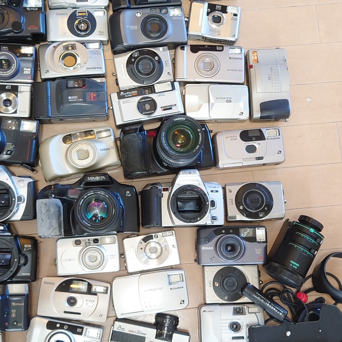 H3）１円〜　ジャンクカメラまとめ売り Canon PENTAX FUJIFILM OLYMPUS MINOLTA Nikon コンパクトカメラ　フィルム　光学　大量セット_画像6