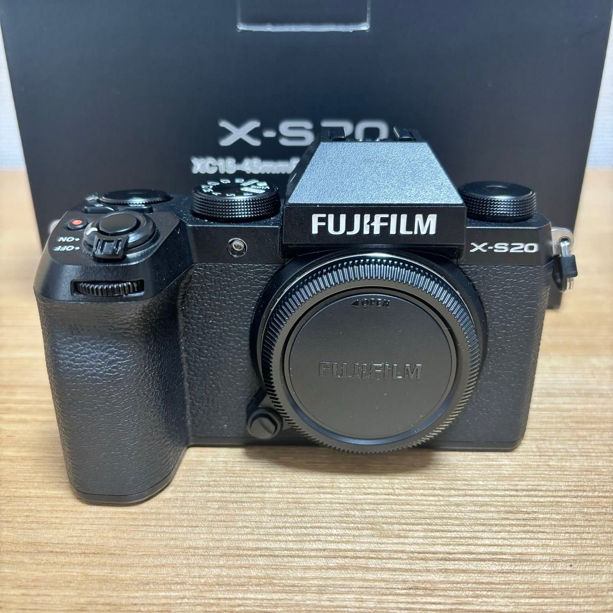 FUJIFILM X-S20超美品(保証書、付属品完備)おまけ付き レンズキット