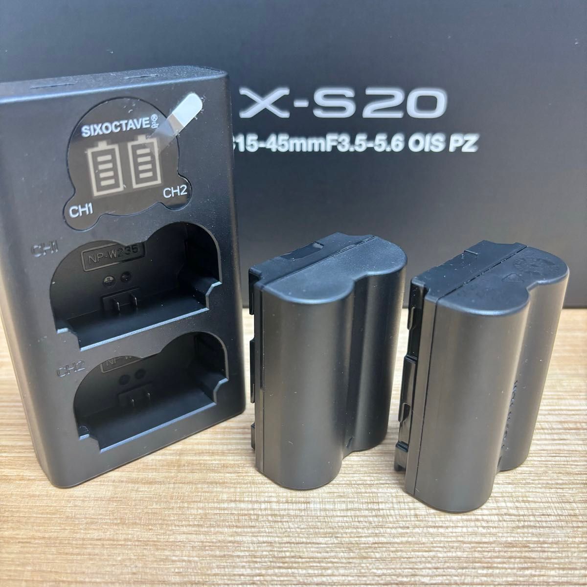 FUJIFILM X-S20超美品(保証書 付属品完備)おまけ付き レンズ FUJIFILM X-S20超美品(保証書 付属品完備)おまけ付き レンズ