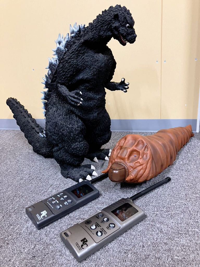 東京マルイ ゴジラ モスラ ラジコン RC 1/100 MOTHRA 長さ50cm程 GODZILLA 全高50cm程 現状品 リモコン付き 東宝 東宝映画 【送料無料】の画像1