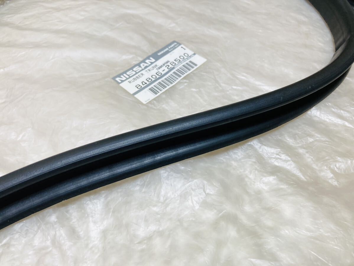 希少 製廃 未使用 日産純正品 ハコスカ GT-R トランク ウェザー 希少 製廃 未使用 日産純正品 ハコスカ GT-R トランク ウェザー