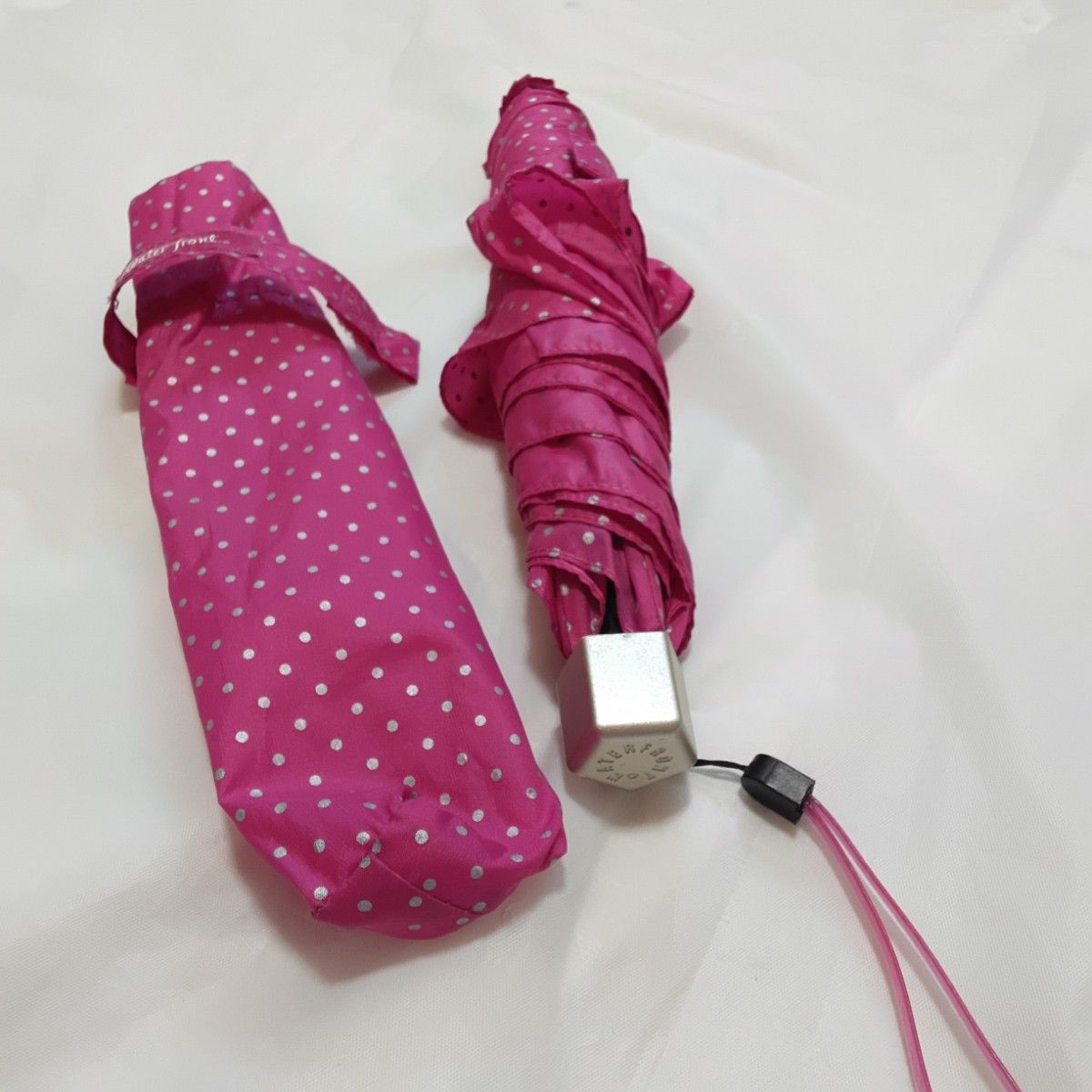 ⑬2【ウォーターフロント】折りたたみ傘　レディース　ピンク　水玉　スリム　雨具