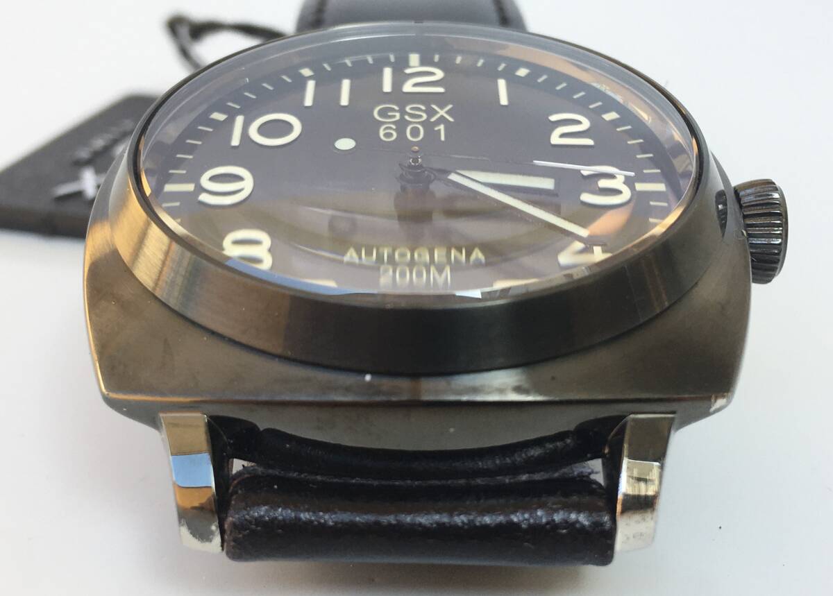 GSX 601 BBK ジーエスエックス 自動発電式 腕時計【訳あり美品】日本製 _下部ラグ取付部左右スレあり