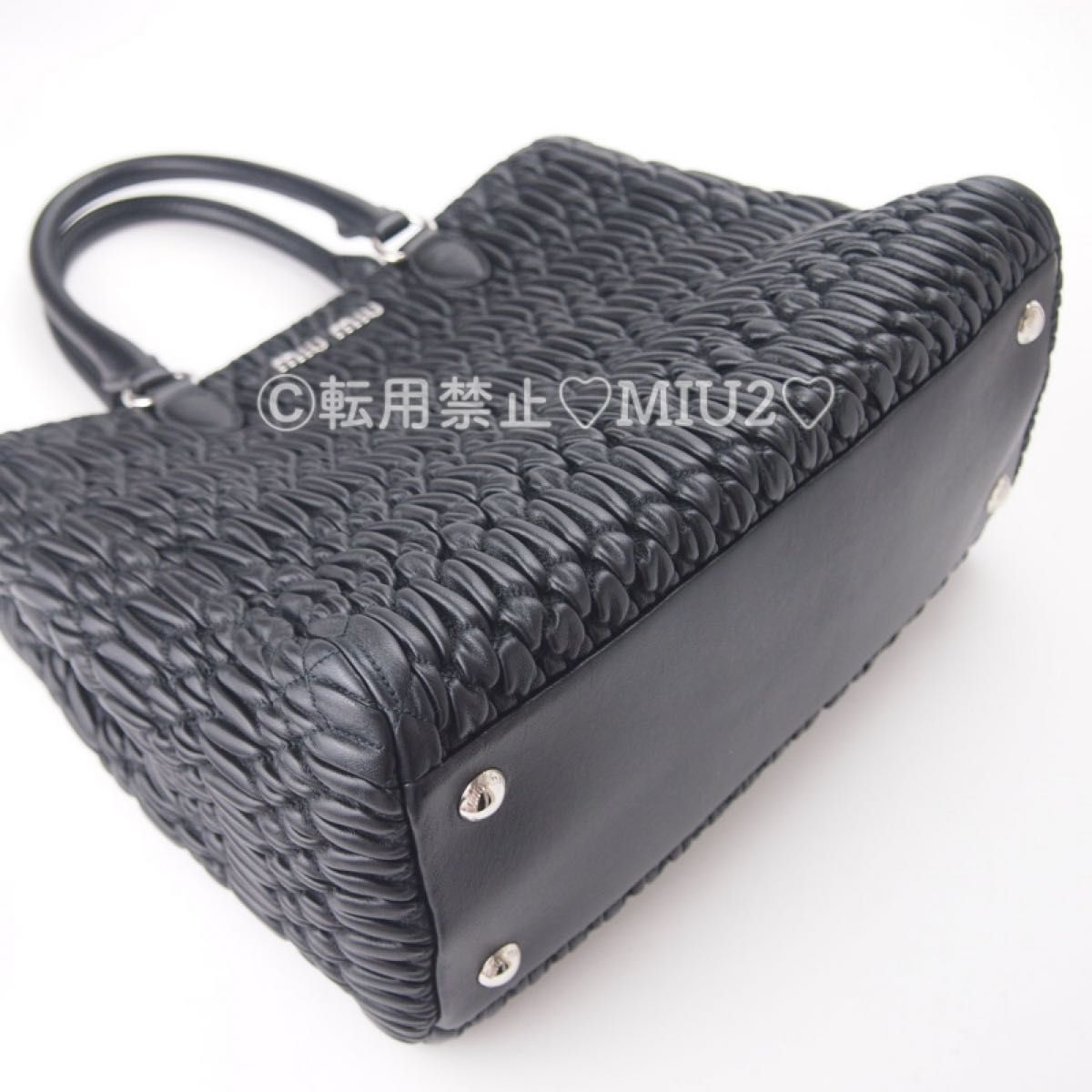 極美品】ナッパ クリスタル サイズ 大 2way トートバッグ miumiu 極美品】ナッパ クリスタル サイズ 大 2way トートバッグ miumiu