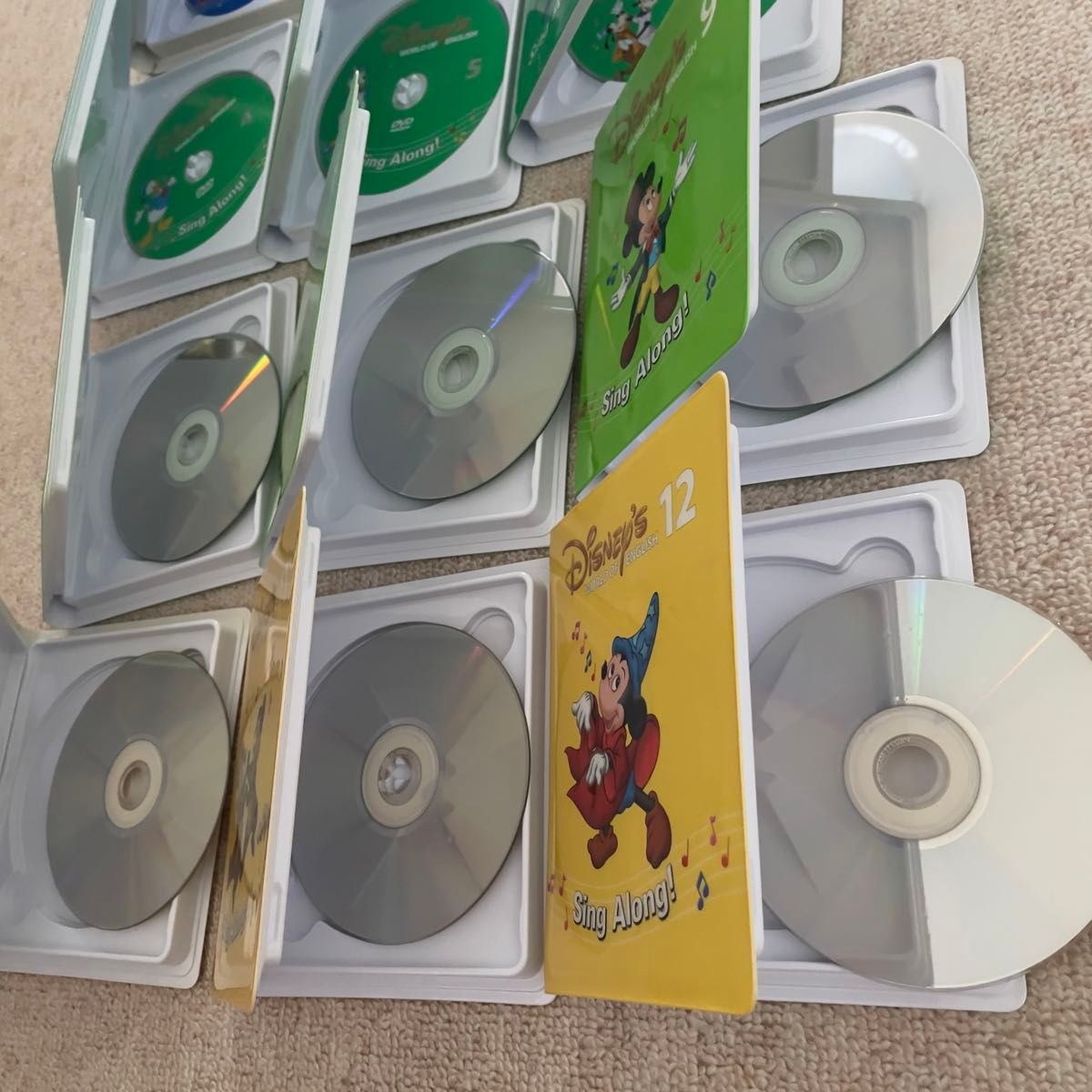 ディズニー英語システム DWE シングアロング DVD 12枚セット ディズニー英語システム DWE シングアロング DVD 12枚セット