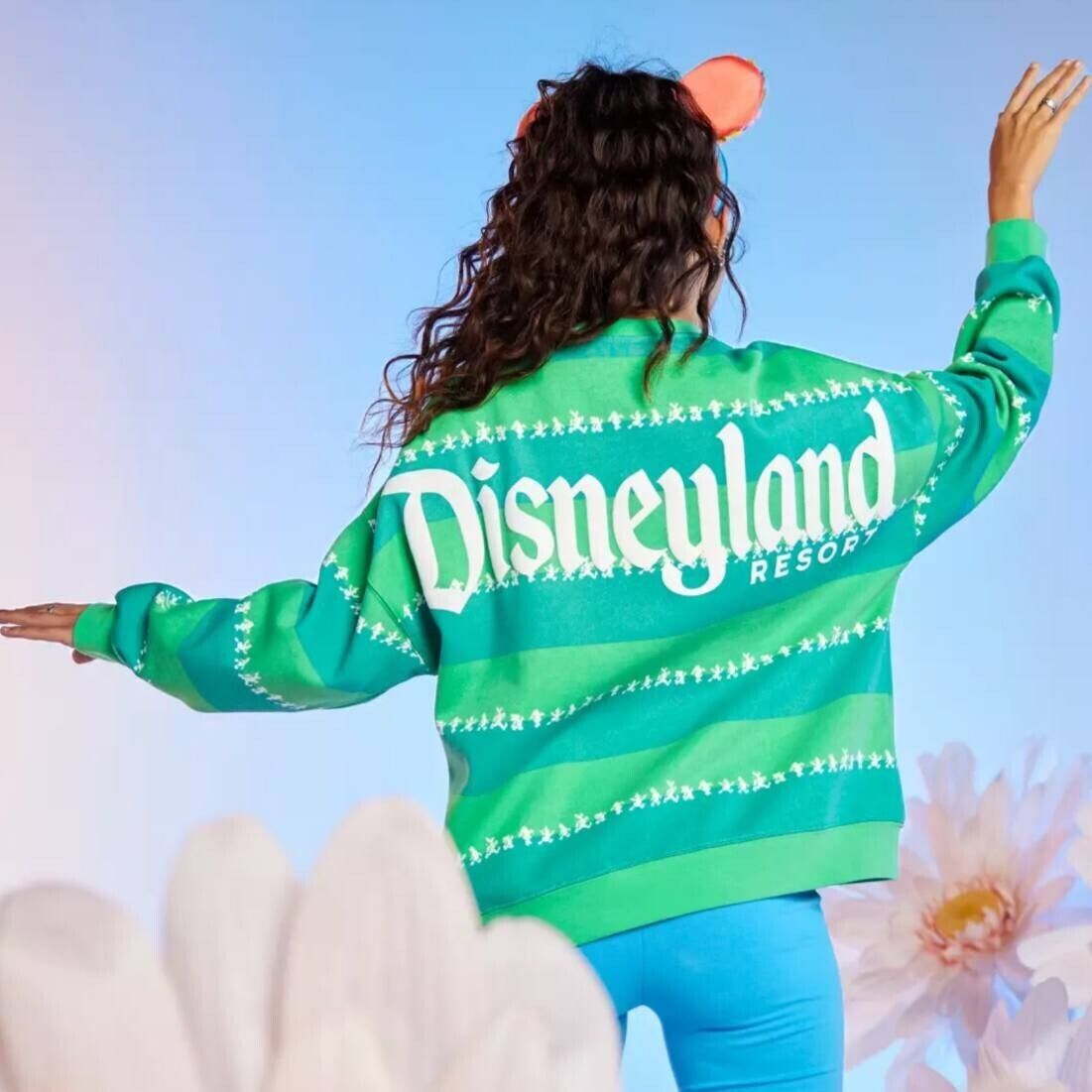 Disney Mickey Mouse and Friends Pullover Sweatshirt for Adults Disneyland size L 海外 即決_Disney Mickey Mous 3