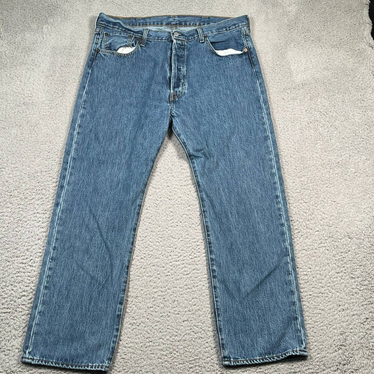 Levi's 501 Jeans Men's 38x30 Button Fly Straight Leg Stone Wash Blue Denim 海外 即決