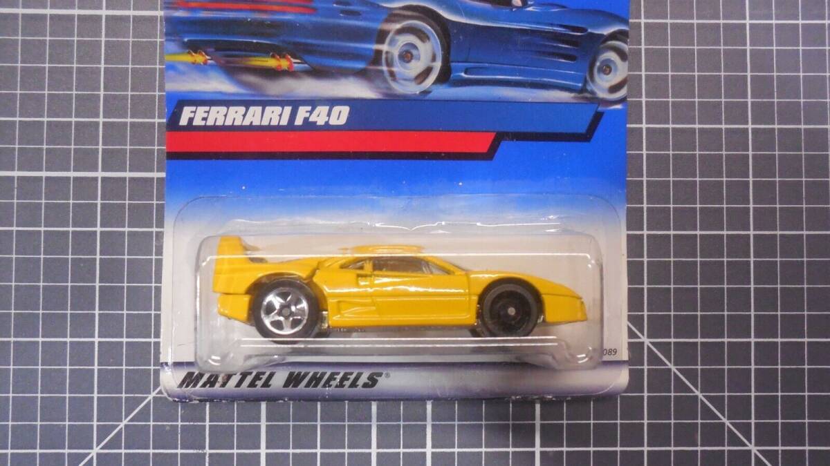 2000 Hot Wheels Collector Series Yellow Ferrari F40 With Error Wheels 海外 即決_2000 Hot Wheels Co 1