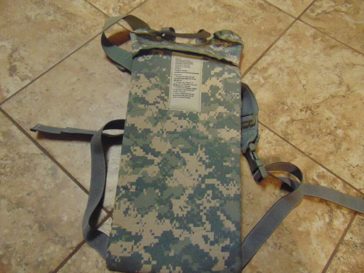 GENUINE US MILITARY ISSUE ARMY MOLLE II HYDRATION CARRIER SPECIALTY DEFENSE 海外 即決_GENUINE US MILITAR 2