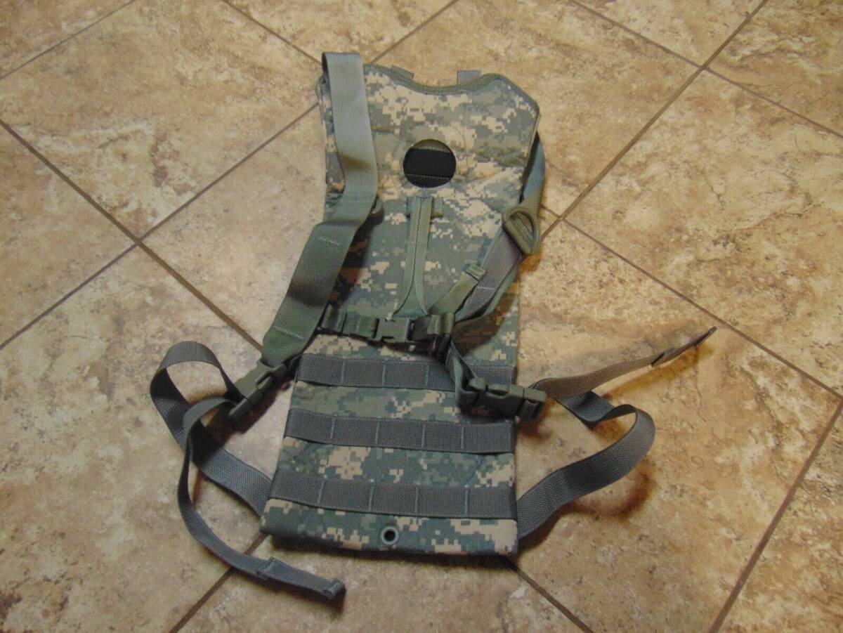 GENUINE US MILITARY ISSUE ARMY MOLLE II HYDRATION CARRIER SPECIALTY DEFENSE 海外 即決_GENUINE US MILITAR 1