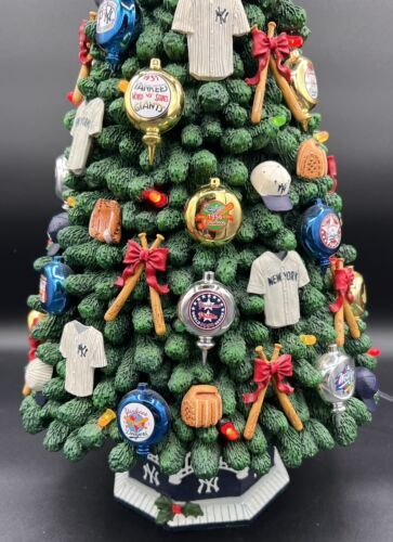 2002 NY Yankees Lighted Christmas Tree Danbury Mint Collection 海外 即決_2002 NY Yankees Li 3