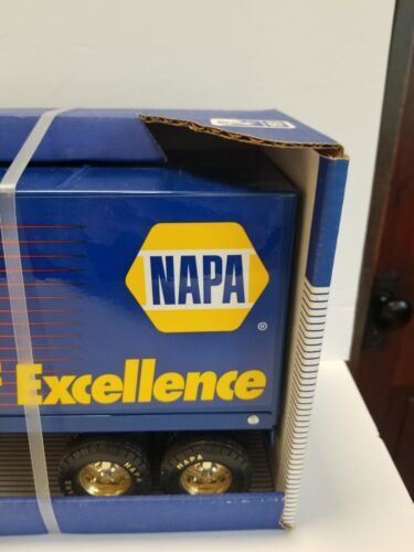 NAPA 75 Years Of Excellence - Nylint Steel Semi Truck Toy 海外 即決_NAPA 75 Years Of E 5