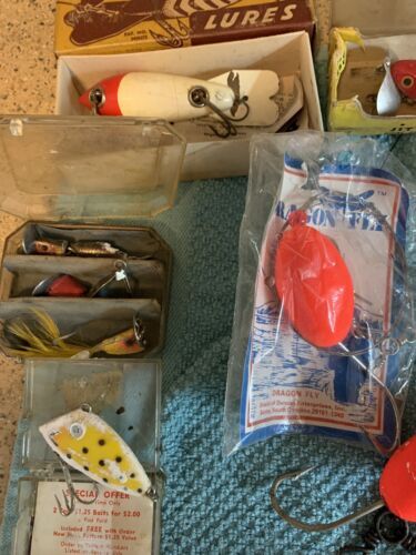 LARGE LOT OR FISHING LURES, 50 TOTAL. MULTI SIZE Probably 1960’s Attic Find 海外 即決_LARGE LOT OR FISHI 4