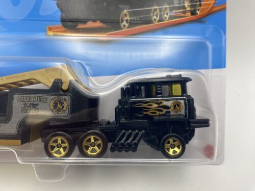 Hot Wheels Track Stars Firehouse Fueler Black 1:64 Scale Toy Vehicle SHIPS FREE 海外 即決_Hot Wheels Track S 2