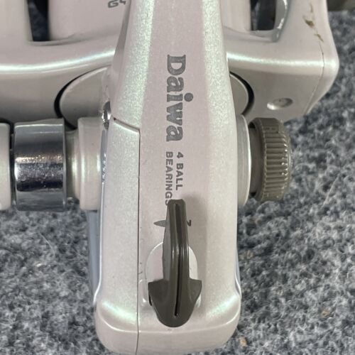 Daiwa REGAL-Z 2505-T Spinning Reel Good Working Condition 海外 即決_Daiwa REGAL-Z 2505 4