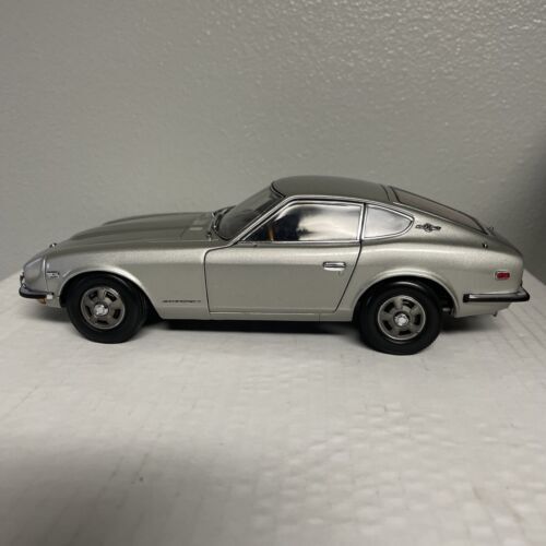 Kyosho 1970 Datsun Fairlady Z Diecast 1/18 海外 即決_Kyosho 1970 Datsun 3