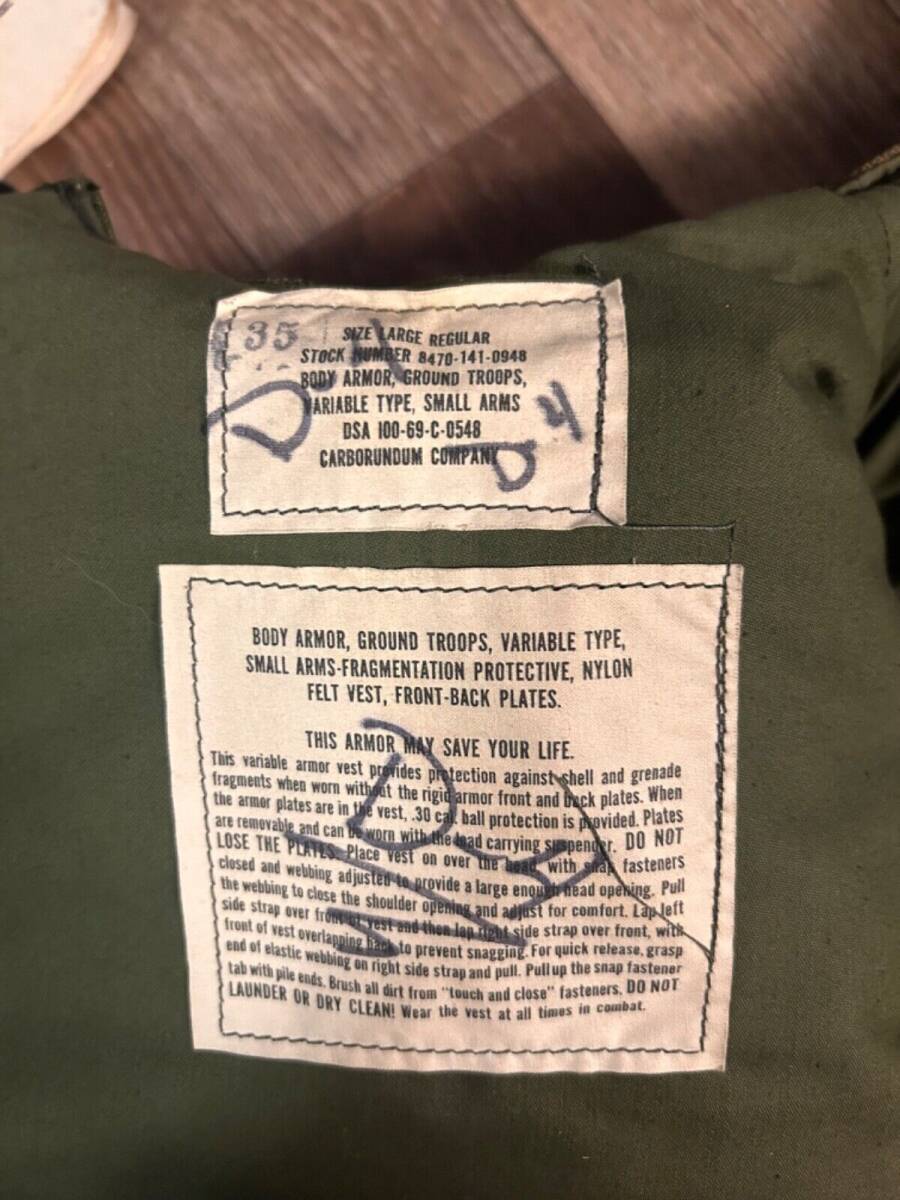 vietnam era variable body armor with plates UNISSUED manual still attached. 海外 即決_vietnam era variab 5