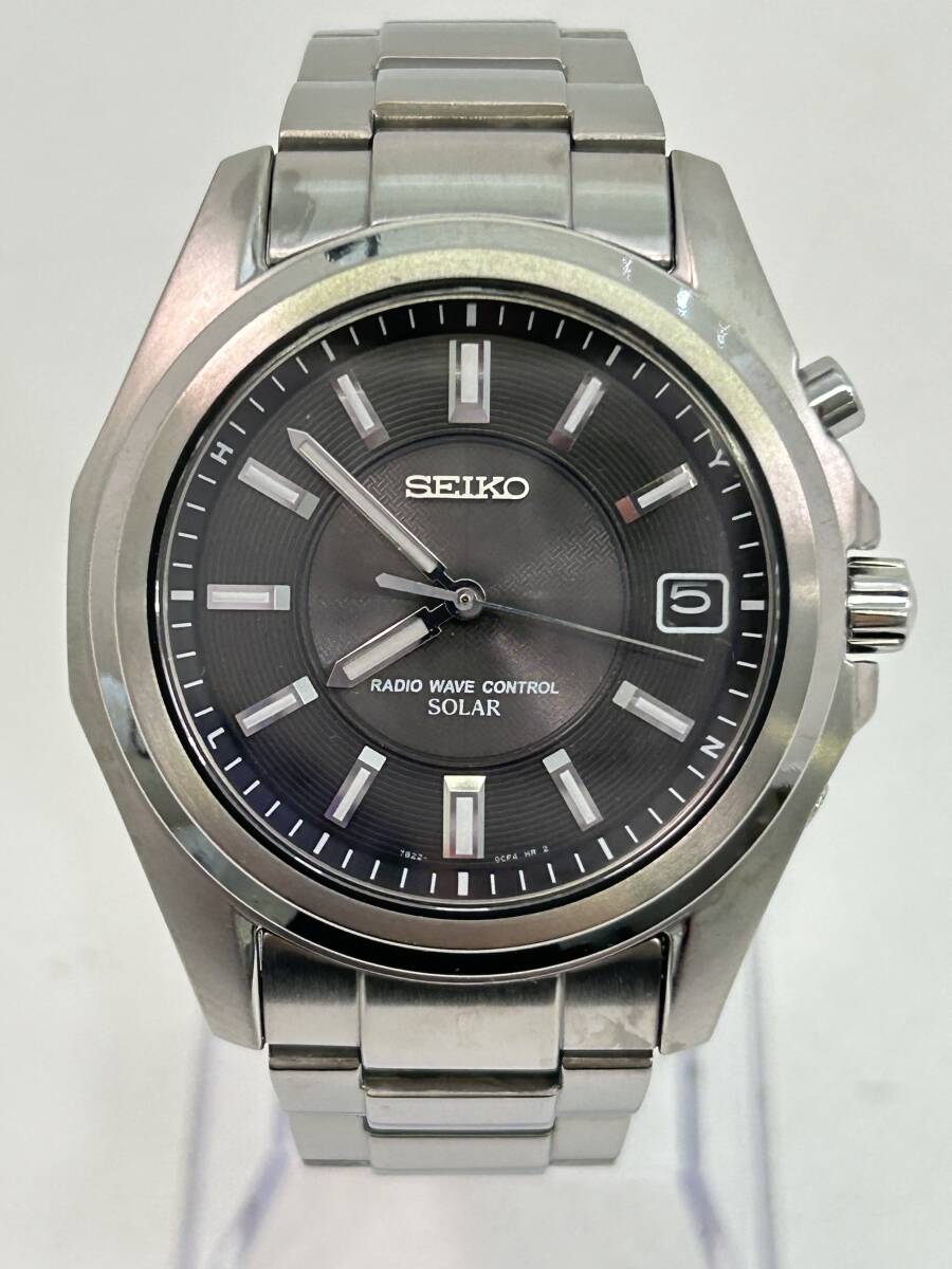 0604-213 0189【1円スタート】 腕時計　セイコー　SEIKO　7B22-0BH0　チタニウム　ブラック文字盤　ラウンド　デイト　ソーラー　メンズ_画像2