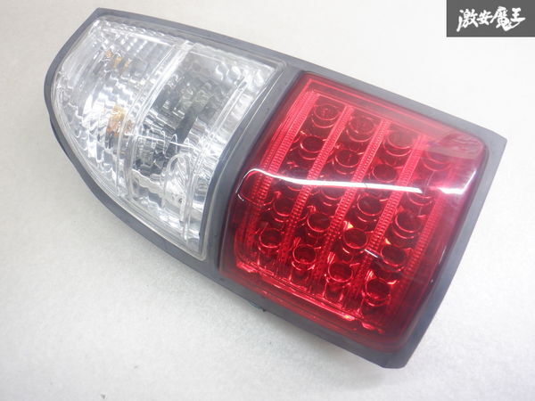 EAGLE EYE イーグルアイ KZJ90W KZJ95W ランドクルーザープラド LED テール テールランプ テールライト 左 左側 助手席側 EE-TY827 棚2M13_画像1