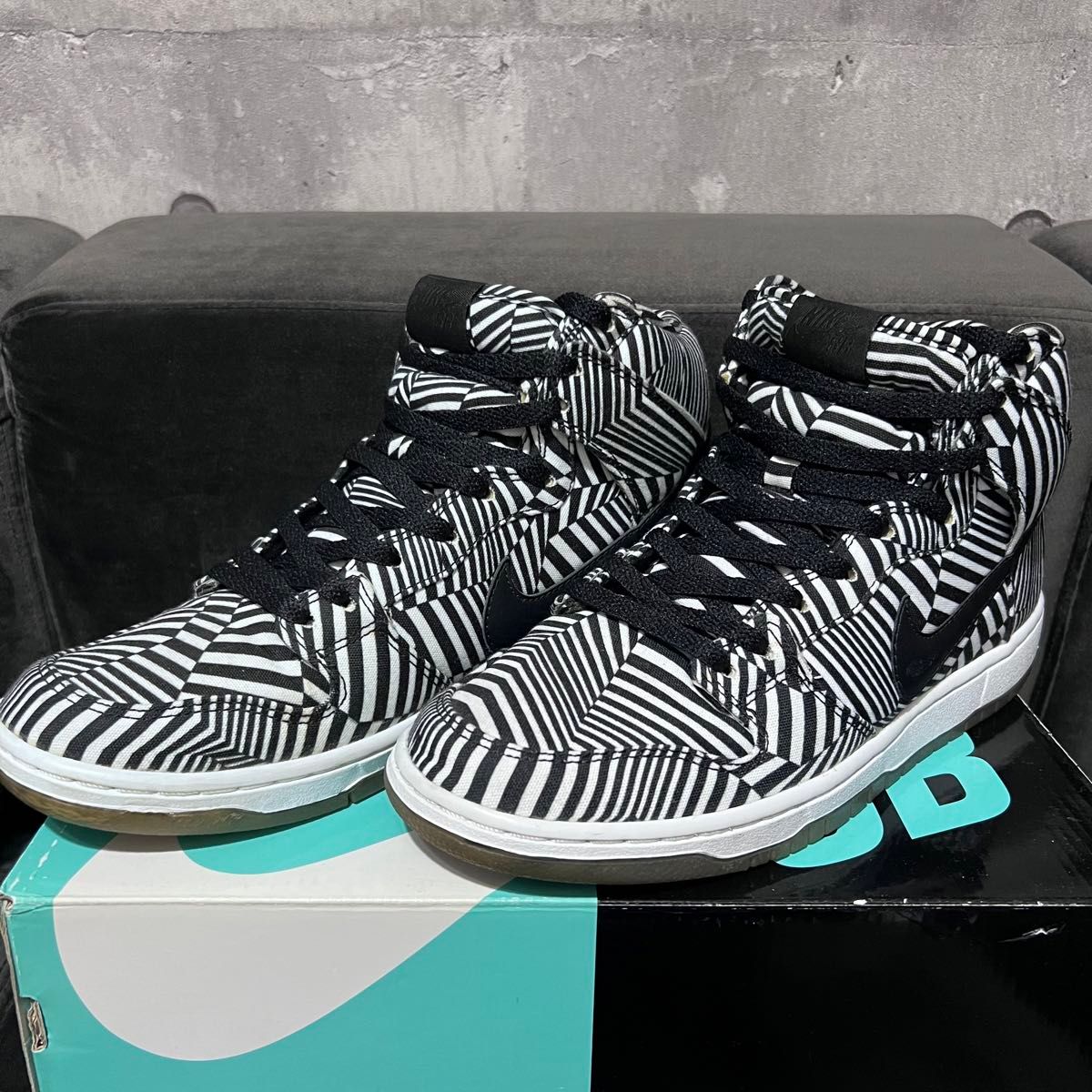 NIKE DUNK HIGH PREMIUM SB CONCEPT CAR dazzle 27 5センチ NIKE DUNK HIGH PREMIUM SB CONCEPT CAR dazzle 27 5センチ