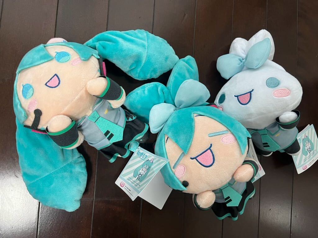 初音ミク×シナモロール寝そべりぬいぐるみ　全3種セット_画像2