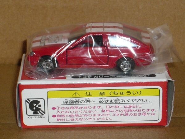 トミカ30周年限定品 No.9 トヨタ カローラレビン AE86 白/赤_画像2
